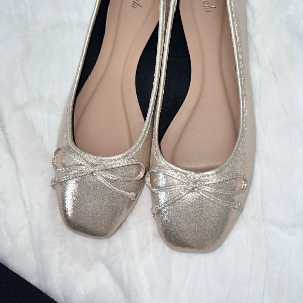 Gold square toe ballet flats with bow- brand new without box size 8 - Picture 5 of 11